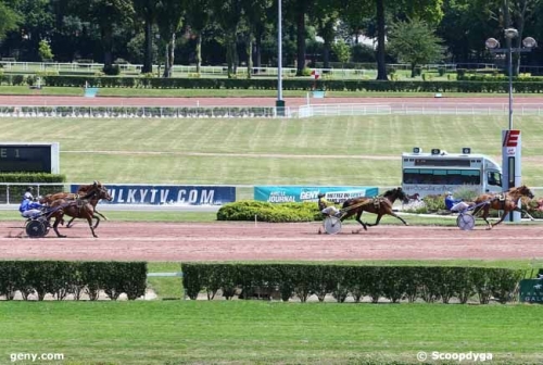 BELLISSIMA DE LOU (Saxo de Vandel-Natacha de Lou)
