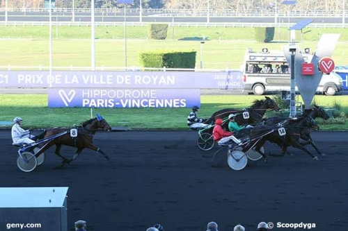 DEVISE DU VIVIER ( Real de Lou-Melusine du vivier)