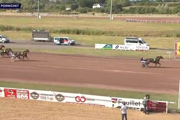 HACIENDA DE LOU (Niky-Venezia de Lou)...