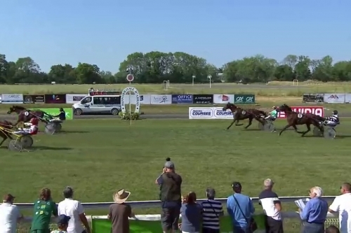 HACIENDA DE LOU (Niky-Venezia de Lou)...