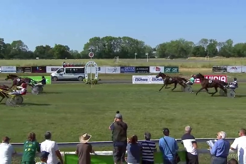 HACIENDA DE LOU (Niky-Venezia de Lou)...