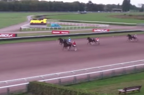 KAHAMA DE LOU ( Eridan-Bahama de Lou)...