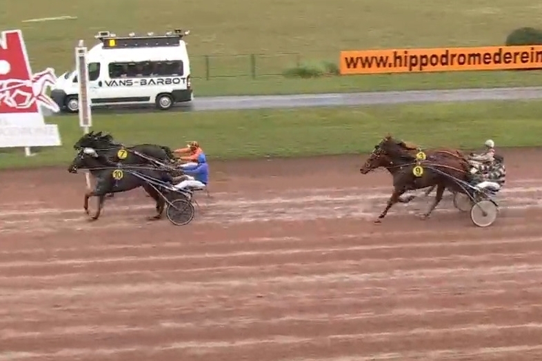 IPANEMA DE LOU (Sam bourbon-Selecao de Lou)