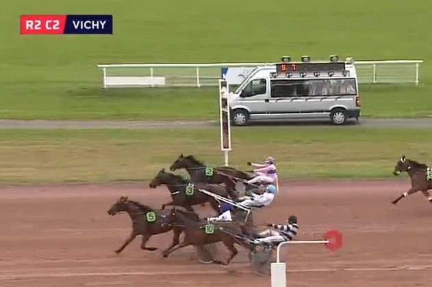 KAPITANO DE LOU (Brillantissime-Tania de Lou)...