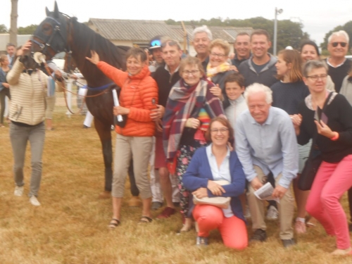 GRACIOSA DE LOU (Real de Lou-Belle de tembia)