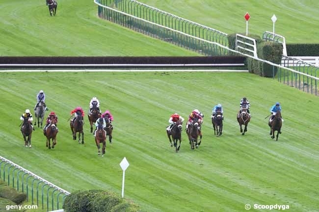 LOU MARINA ( Kapgarde- Lou emerald) ...