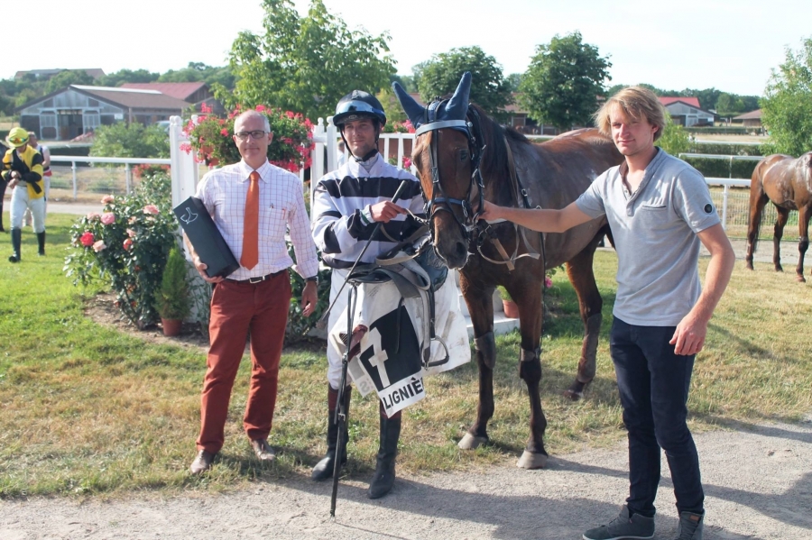 KATINKA DE LOU (Brillantissime-Dolce vita de Lou par Goetmals wood)...