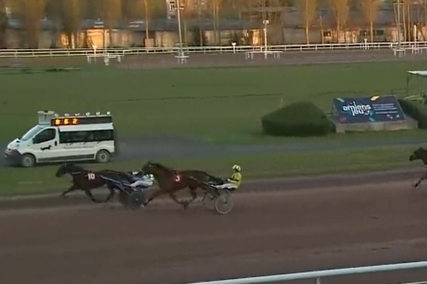 MARIEVA DE LOU (Uriel Speed-Tania de Lou par And Arifant)...