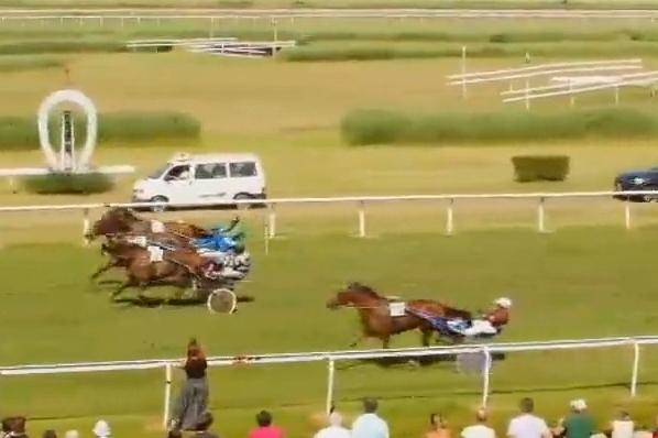 KATIA DE LOU (Love you-Pareastern de Lou par Biesolo)...