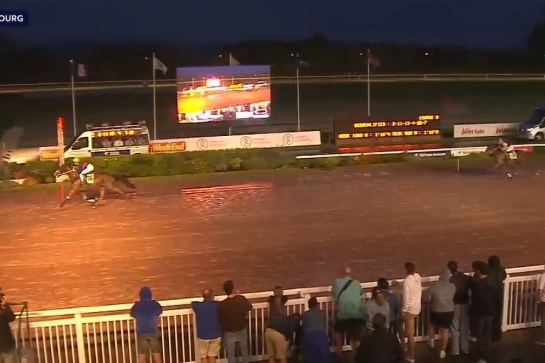 MAMAORA DE LOU (Village Mystic-Divina de lou par Real de Lou)...