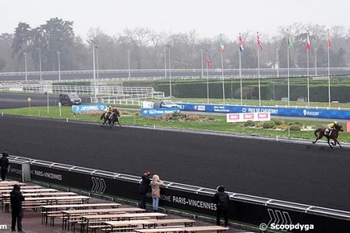 MARIEVA DE LOU (Uriel speed-Tania de lou par And arifant)...