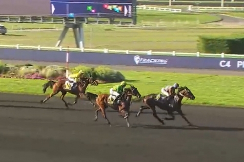 ..MARIEVA DE LOU (Uriel speed-Tania de Lou par And arifant).