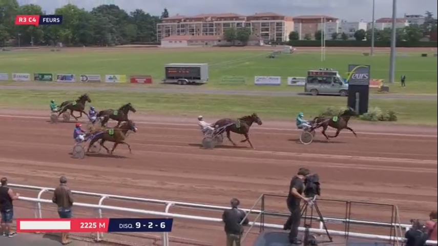 EL MAGNIFICO DE LOU ( Prodigious-Prima dona de Lou)