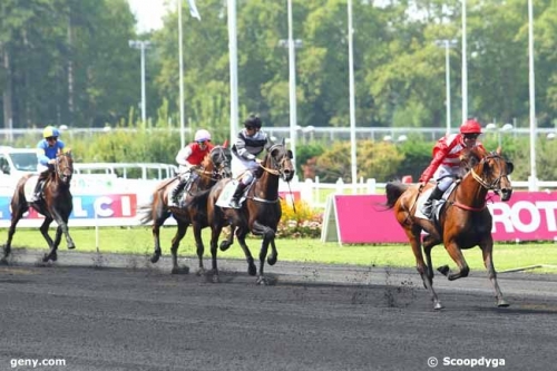 DEVISE DU VIVIER ( Real de Lou-Melusine du vivier)