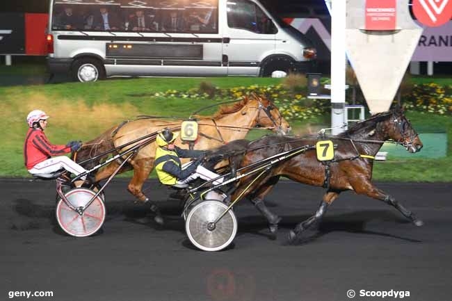 DIVA DE LOU (Love You-Pareastern de Lou)